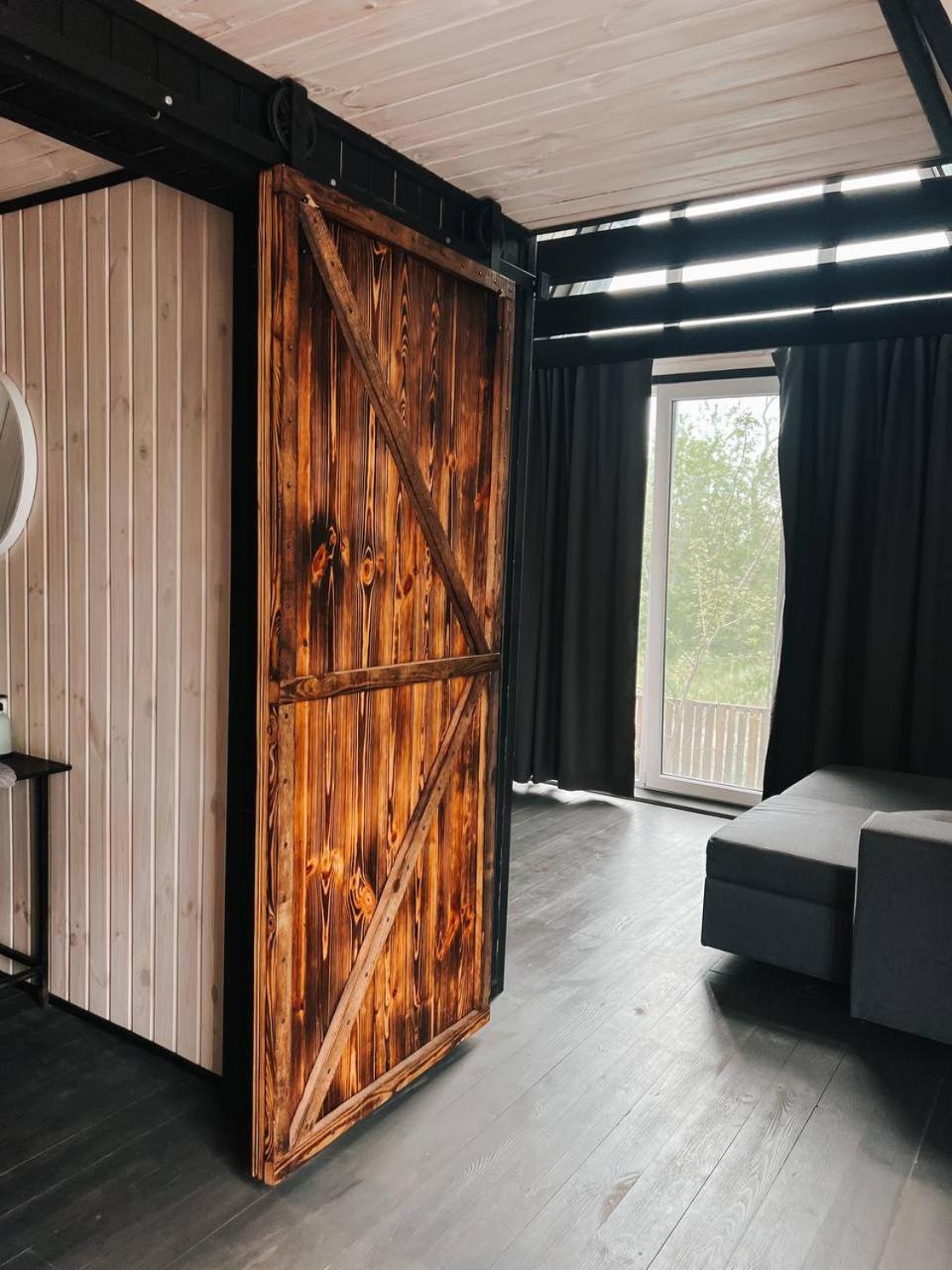 Долина ХЮГГЕ Hotel Черноморск Екстериор снимка