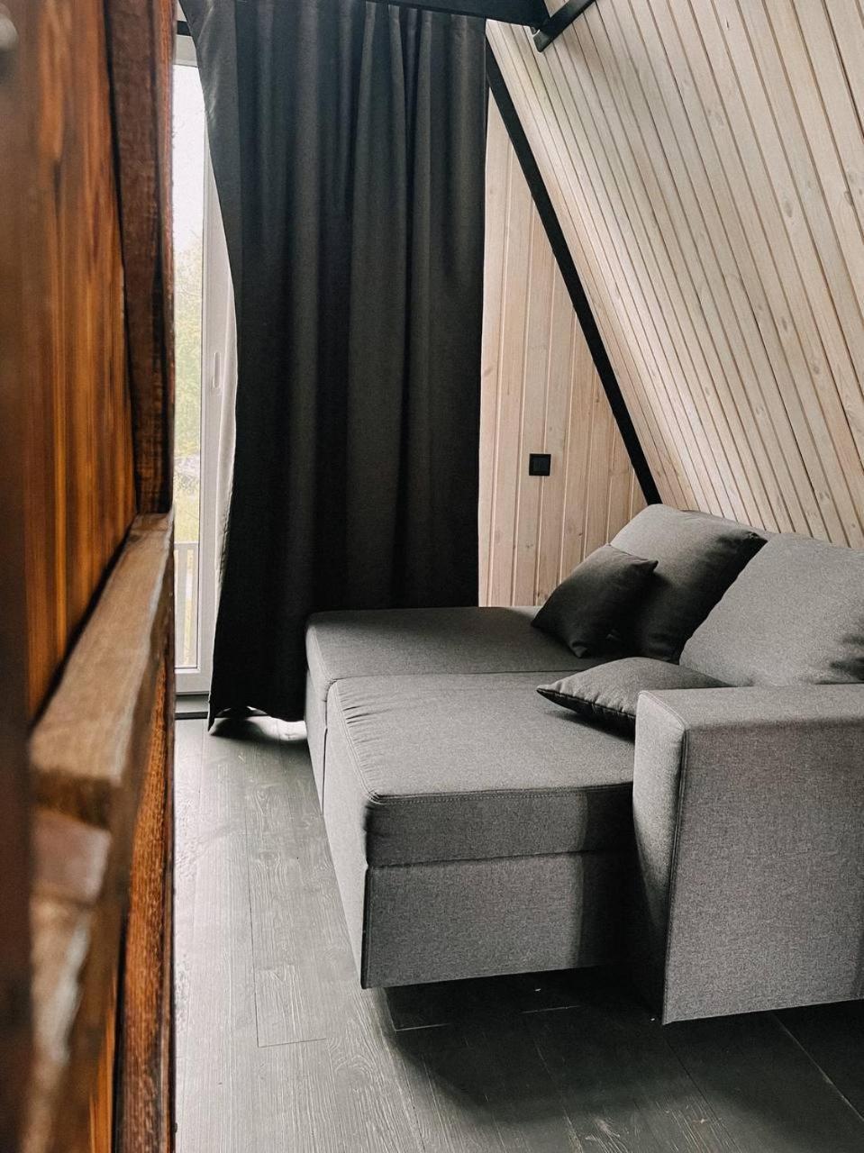 Долина ХЮГГЕ Hotel Черноморск Екстериор снимка